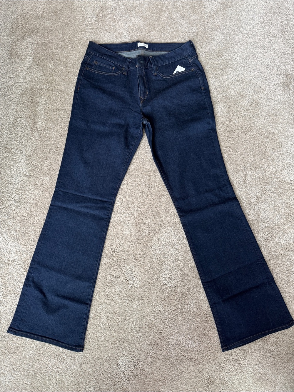 NWT GAP mid-rise Long and Lean Jeans - Picture 3 of 7